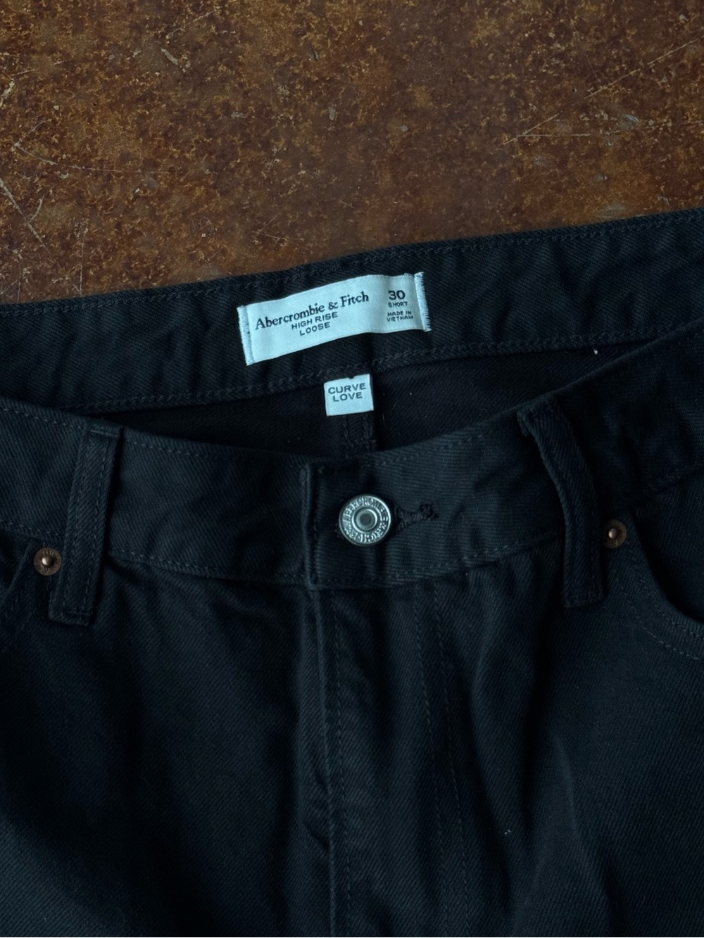 NWOT Abercrombie & Fitch Curve Love High Rise Loose Jean